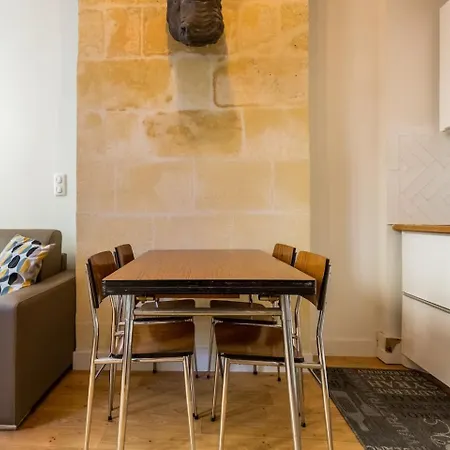 Διαμέρισμα Appartement Quartier St Michel Climatise Pres Des Quais Avec Parking *