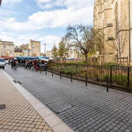 Appartement Quartier St Michel Climatise Pres Des Quais Avec Parking *