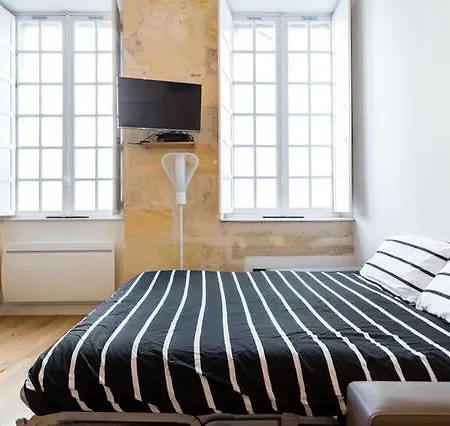 Appartement Quartier St Michel Climatise Pres Des Quais Avec Parking Διαμέρισμα