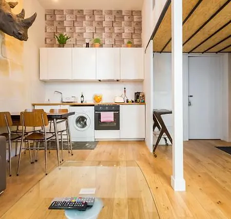 St Michel アパート